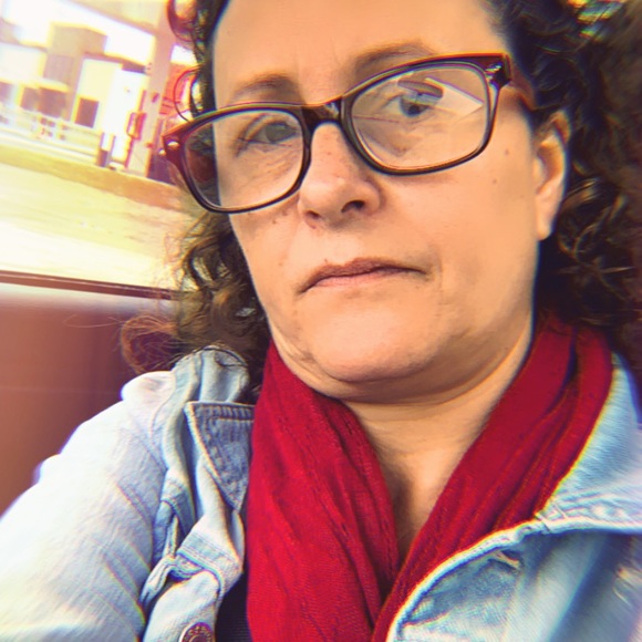 Meet your Posher, Melissa - Picture 1 of 1